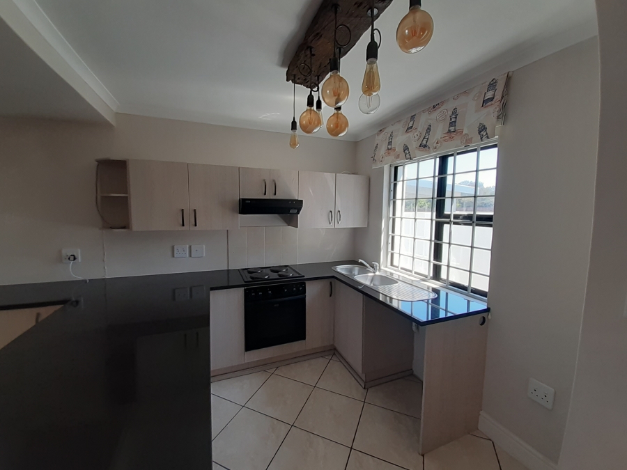 4 Bedroom Property for Sale in Paradise Beach Eastern Cape